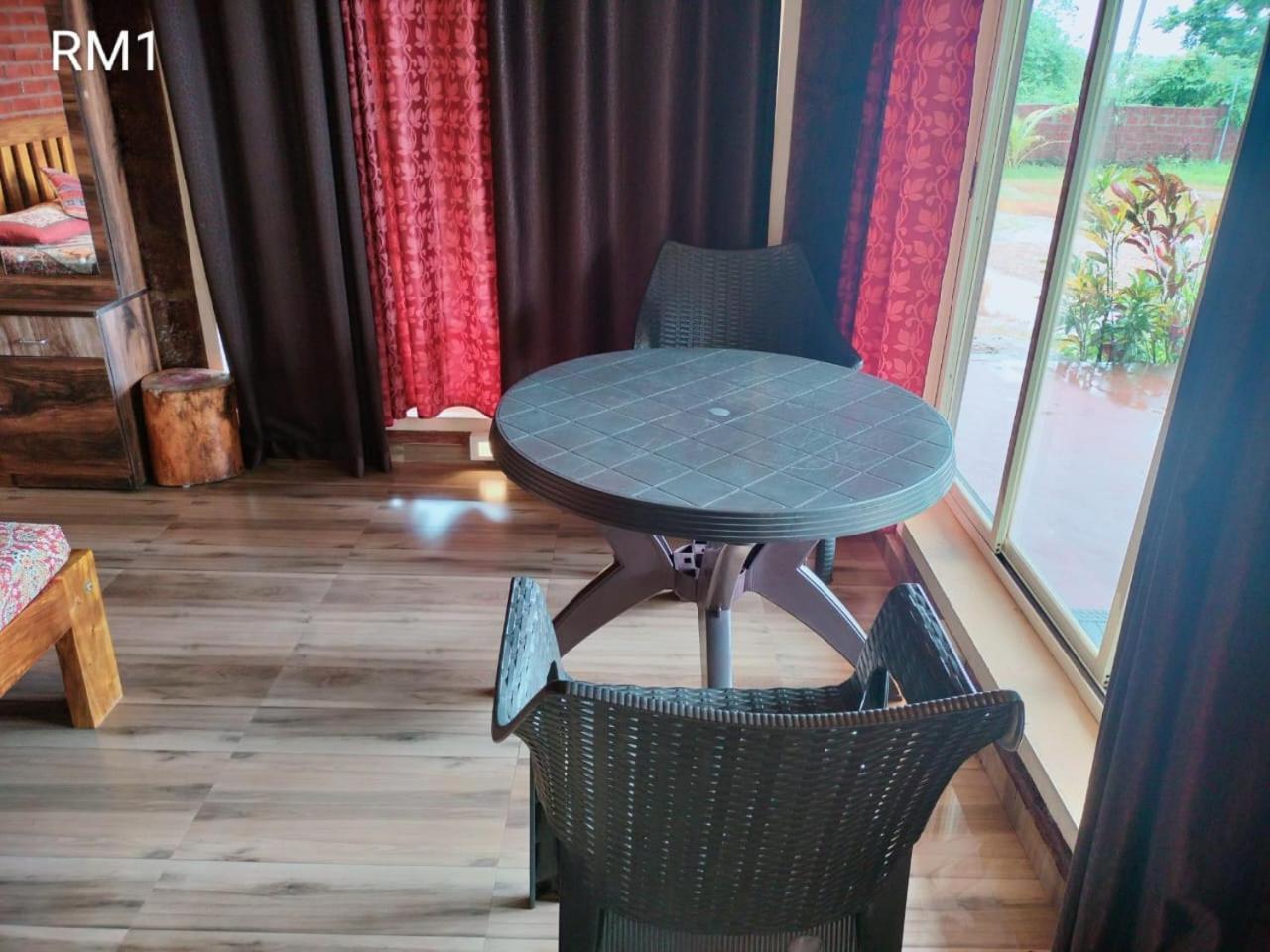 Riverstone Riverfront Stay Гокарна Стая снимка
