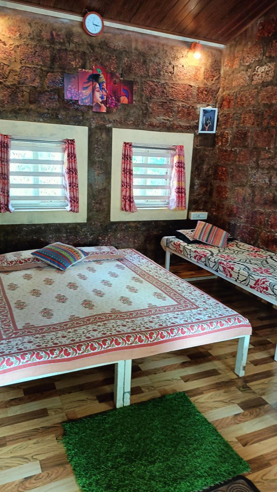 Riverstone Riverfront Stay Гокарна Екстериор снимка